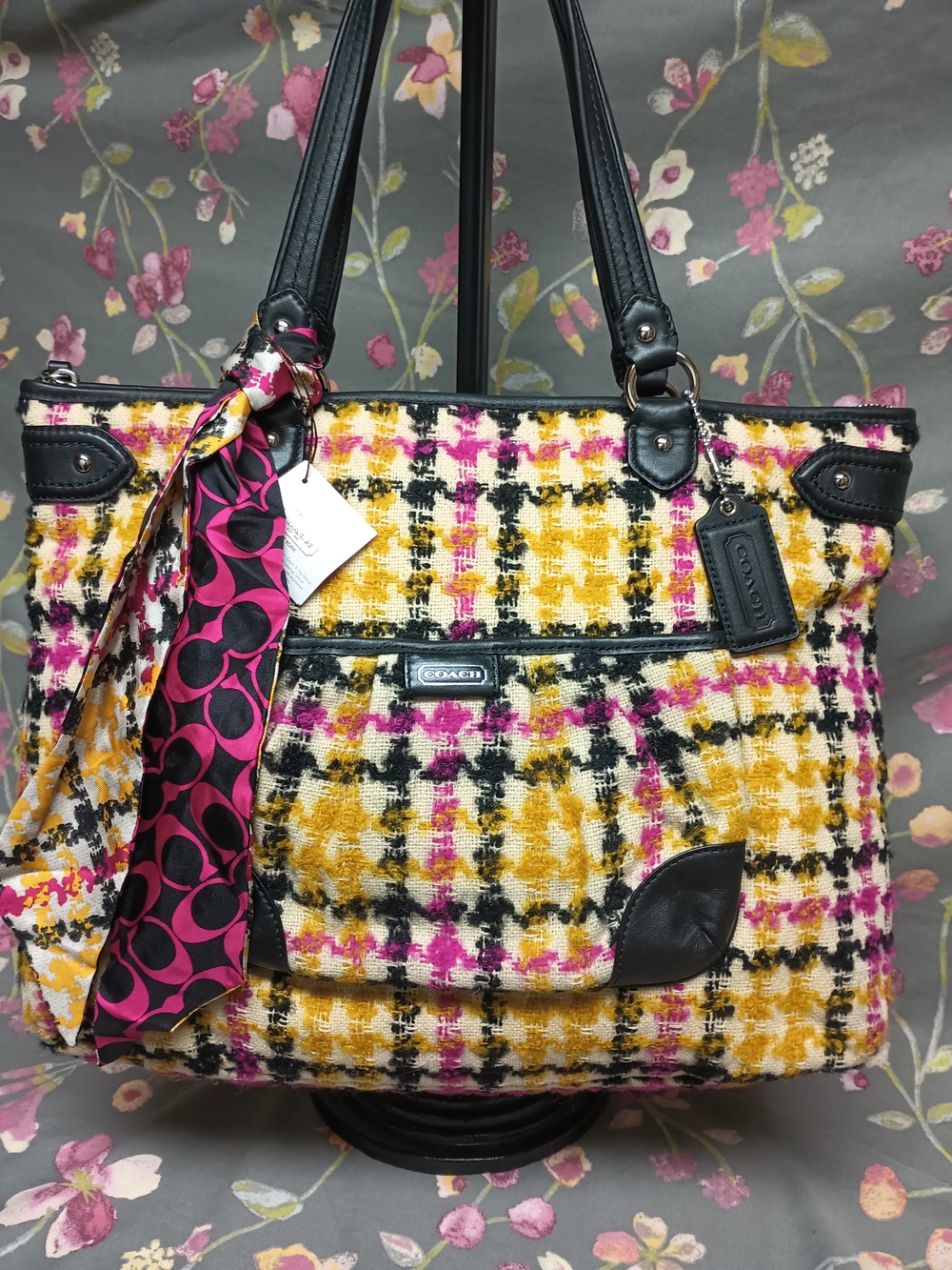 Coach Daisy Wool Tweed Plaid Emma Large Tote - Complete w/ Matching Silk Scarf